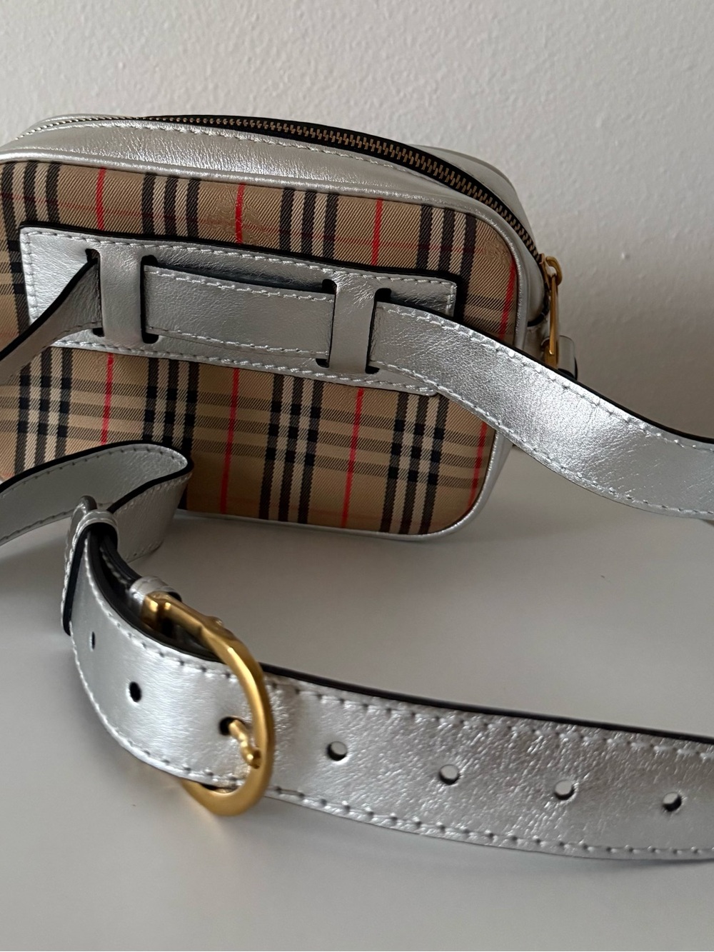 Burberry vintage check belt bag silver leather trim . - Picture 2 of 3